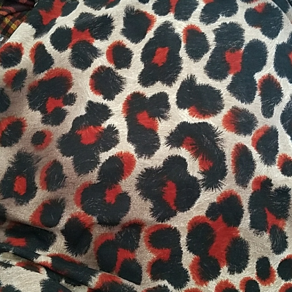 🌻 Animal Print 3/4 sleeve 🌻 - Picture 7 of 7